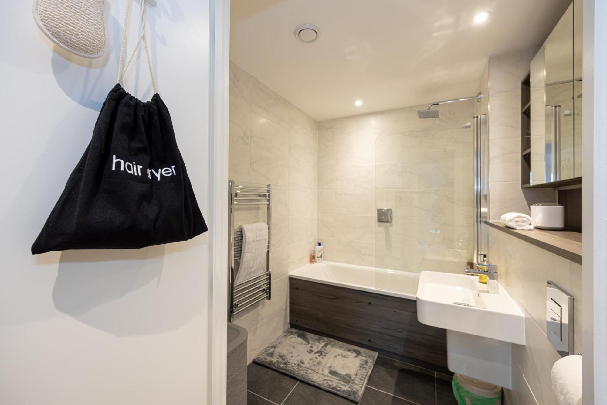 City Centre Luxury Apartment In Deansgate Manchester Exterior photo